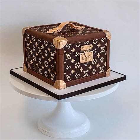 louis vuitton bag cake ideas|Louis Vuitton icing sheet.